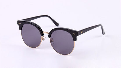 Fashion Sunglasses Women Popular Brand Designer Luxury Sunglasses Lady Summer Style Sun Glasses Female Rivet Shades UV400